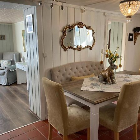 Garden Apartment In Гол Екстериор снимка