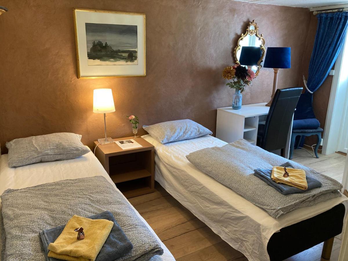 Garden Apartment In Гол Екстериор снимка