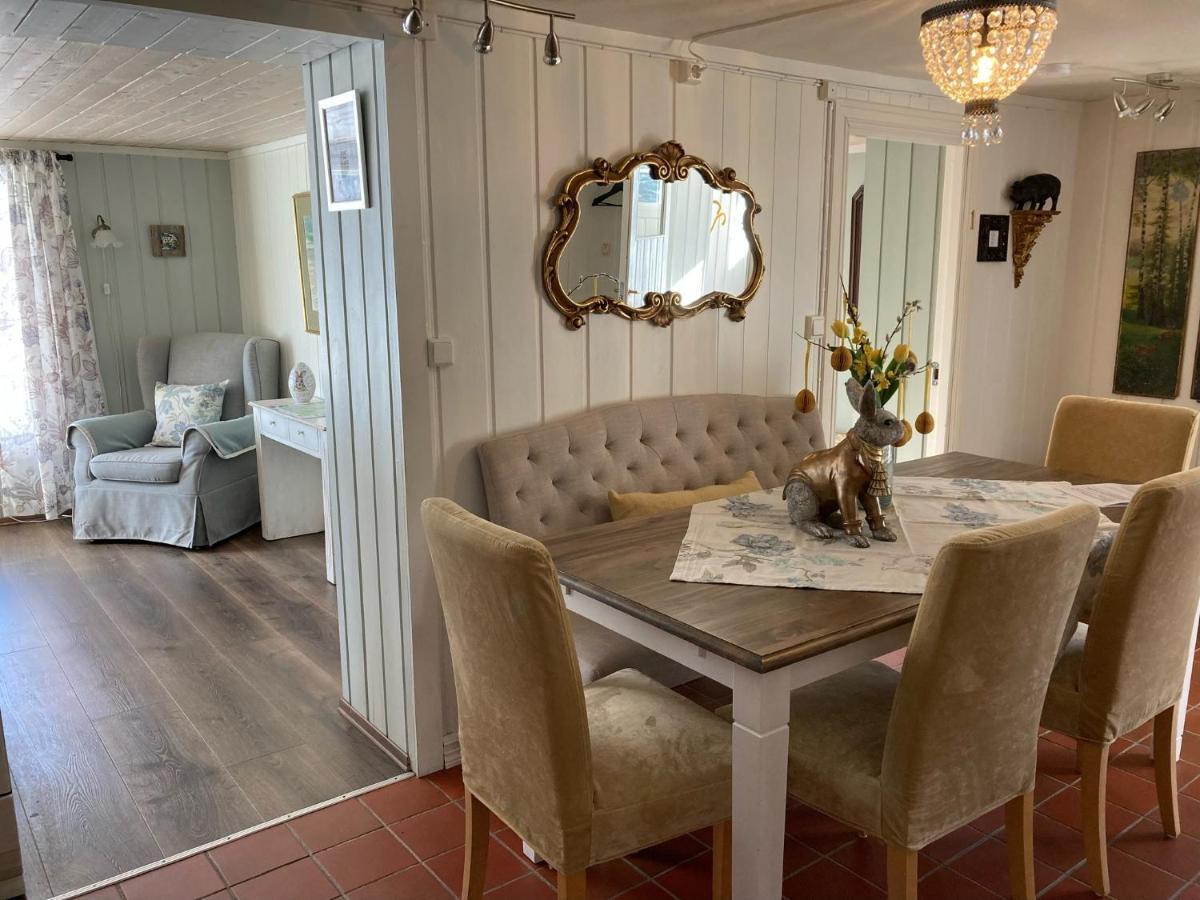 Garden Apartment In Гол Екстериор снимка